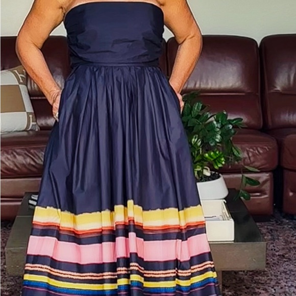 Blue dress - Picture 3 of 7